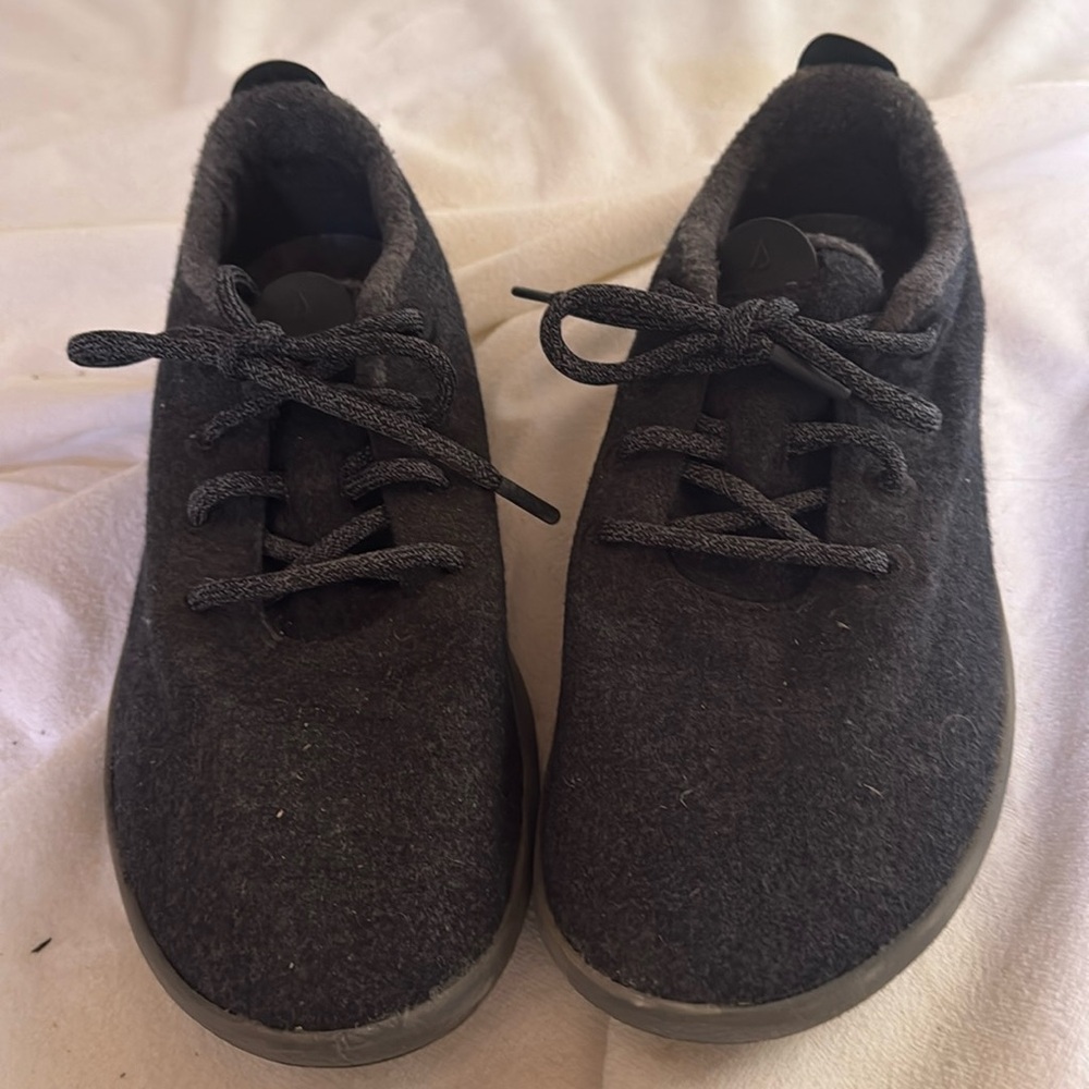 Men’s Allbirds Size 10